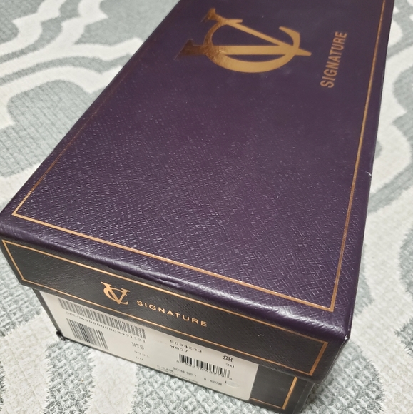 Vince Camuto Signature studded leather flats in pink coral color. Size 37 - Picture 5 of 6